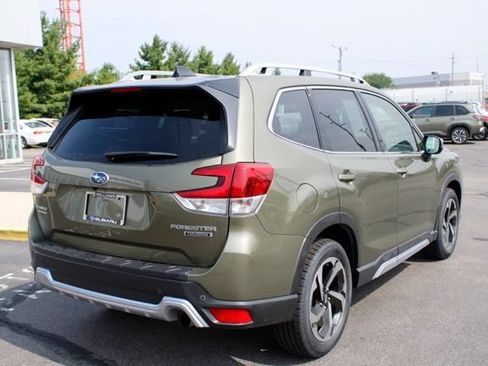 Used 2024 Subaru Forester Touring w/ Pop Package 2 AWD/4WD image 3