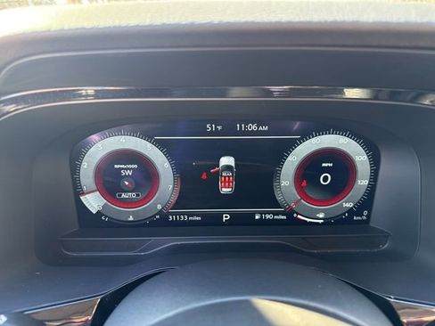 Used 2024 Nissan Pathfinder Platinum w/ Cargo Package image 22