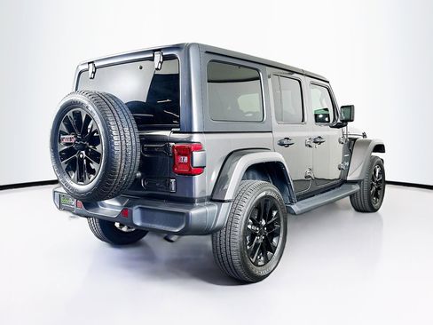 Used 2023 Jeep Wrangler Unlimited Sahara w/ Cold Weather Group AWD/4WD image 9