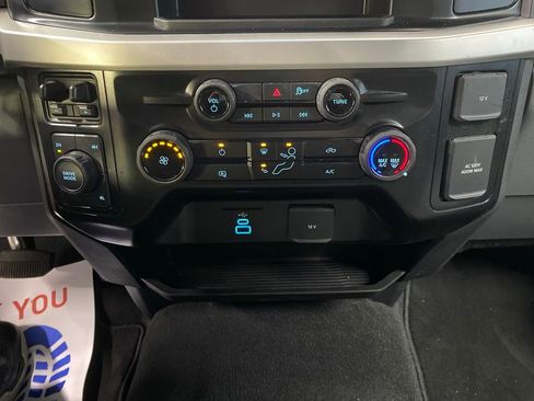 Used 2025 Ford F350 XLT image 32