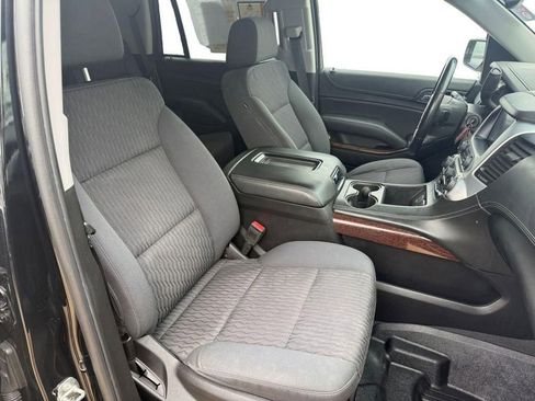 Used 2019 GMC Yukon SLE w/ SLE Value Package AWD/4WD image 16