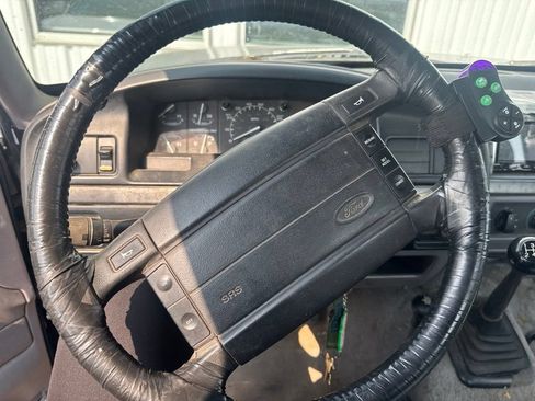 Used 1995 Ford F150 4x4 Regular Cab image 17
