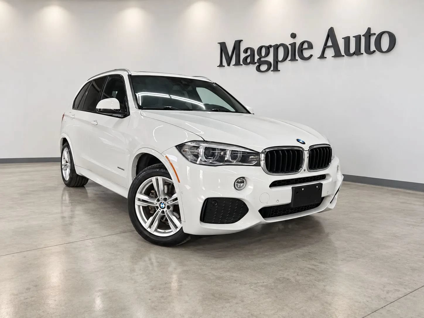 Used 2018 BMW X5 xDrive35i AWD/4WD image 1