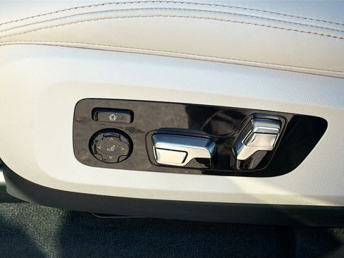 New 2027 BMW X7 M60i AWD/4WD image 26