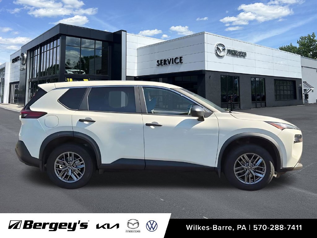 Used 2023 Nissan Rogue S AWD/4WD image 14