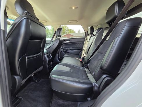 Used 2016 Ford Edge Sport w/ Technology Package AWD/4WD image 28