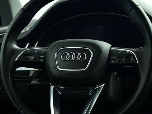 Used 2017 Audi Q7 3.0T Premium Plus image 8