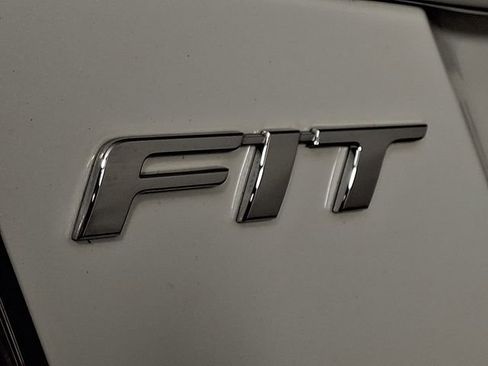 Used 2020 Honda Fit EX image 30