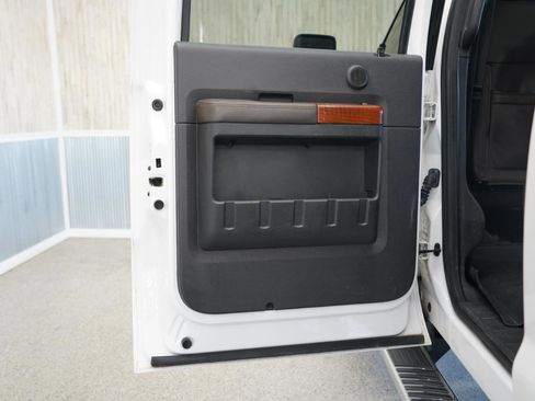 Used 2016 Ford F250 King Ranch w/ FX4 Off-Road Package AWD/4WD image 36