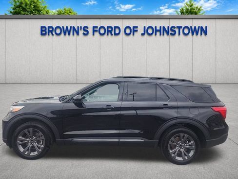 Used 2023 Ford Explorer XLT w/ Equipment Group 202A AWD/4WD image 5
