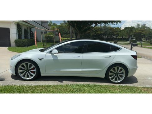 Used 2018 Tesla Model 3 Long Range AWD/4WD image 2