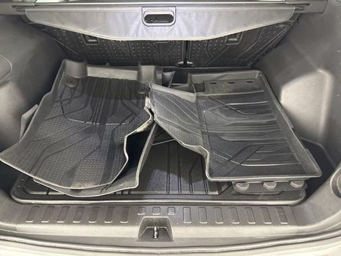 Used 2023 Chevrolet Equinox LS w/ LS Convenience Package FWD image 24
