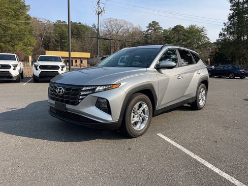 Certified 2023 Hyundai Tucson SEL image 2
