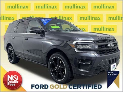 Certified 2022 Ford Expedition Limited AWD/4WD image 1