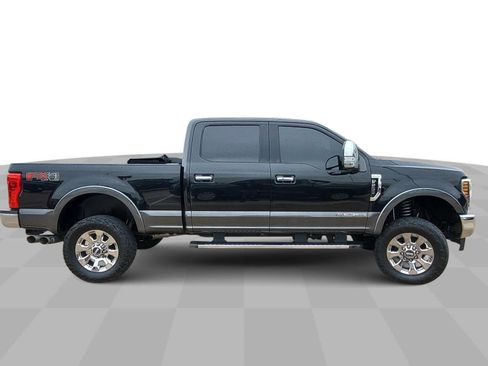 Used 2019 Ford F250 Lariat w/ Lariat Ultimate Package AWD/4WD image 9