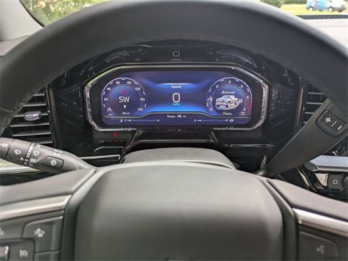 New 2025 Chevrolet Silverado 1500 LT image 15