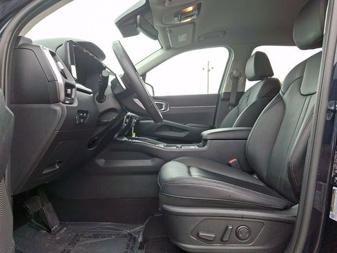 Certified 2023 Kia Sorento EX AWD/4WD image 12
