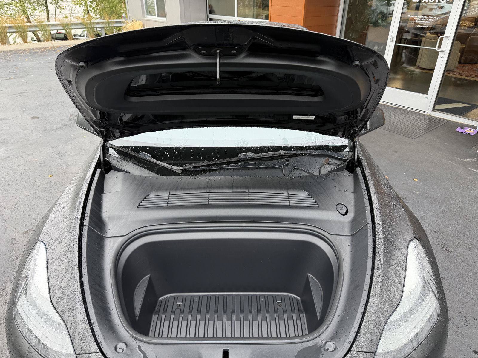 Used 2022 Tesla Model Y Performance AWD/4WD image 4