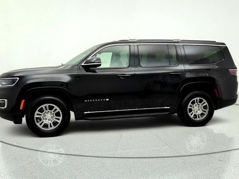 Used 2023 Jeep Wagoneer 4WD w/ Convenience Group I image 8
