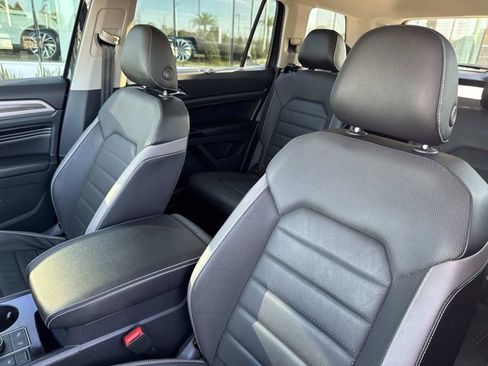 Used 2021 Volkswagen Atlas SEL Premium image 14