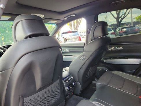 Used 2023 Genesis GV70 2.5T w/ Sport Prestige Package AWD/4WD image 16