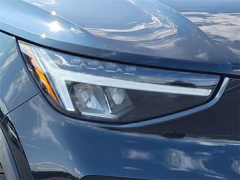 Used 2023 Volvo XC40 B5 Ultimate w/ Protection Package Premier image 16