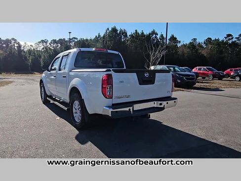 Used 2020 Nissan Frontier SV image 29