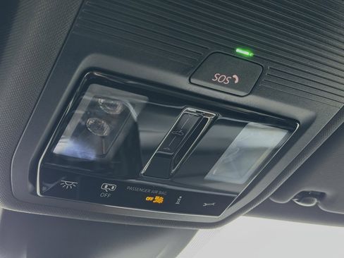 New 2025 Volkswagen GTI SE image 35