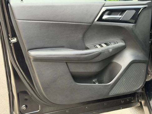 Used 2024 Mitsubishi Outlander SE FWD image 23