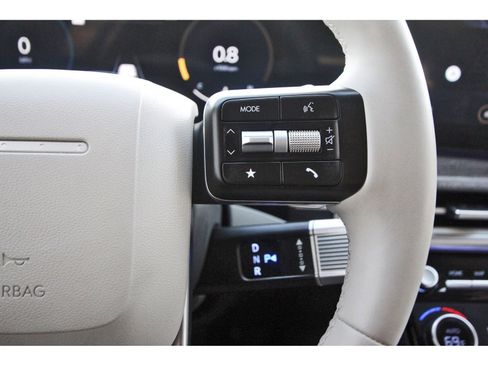 Used 2024 Hyundai Santa Fe Limited AWD/4WD image 19