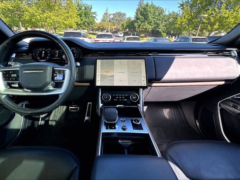 Used 2023 Land Rover Range Rover Autobiography AWD/4WD image 14
