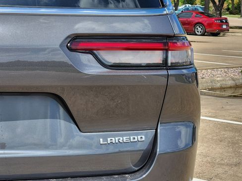New 2025 Jeep Grand Cherokee L Laredo w/ Luxury Tech Group I RWD image 16