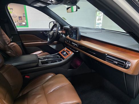 Used 2020 Lincoln Aviator Reserve w/ Equipment Group 202A AWD/4WD image 30