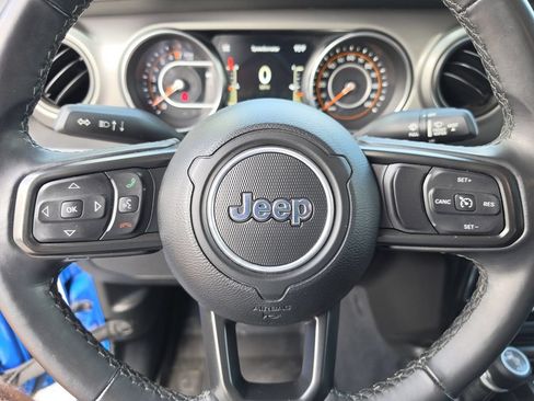 Used 2021 Jeep Gladiator Sport AWD/4WD image 28