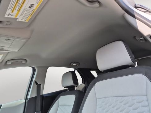 Used 2019 Chevrolet Equinox LS w/ LPO, Cargo Package FWD image 12