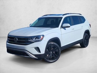 Used 2022 Volkswagen Atlas SE w/ Panoramic Sunroof Package