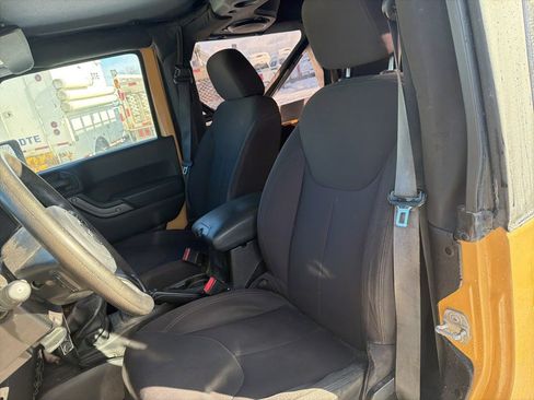 Used 2014 Jeep Wrangler Sport image 10