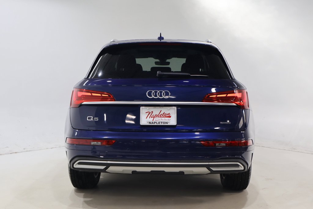 Used 2023 Audi Q5 2.0T Premium w/ Convenience Package AWD/4WD image 7