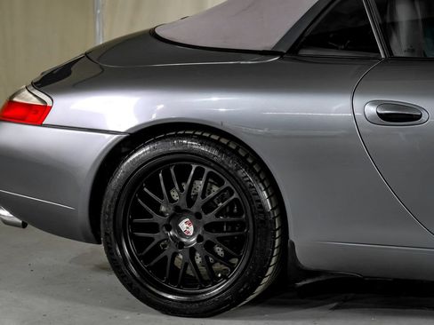 Used 2001 Porsche 911 Carrera RWD image 6