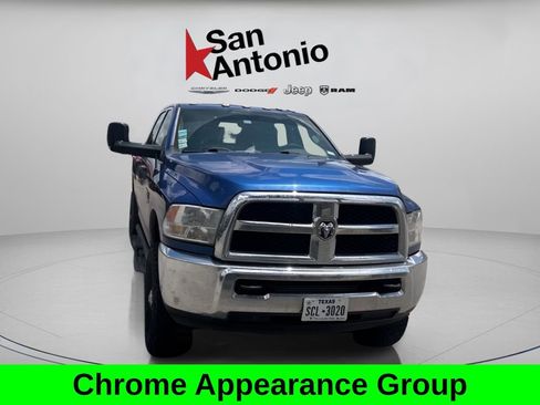 Used 2016 RAM 2500 Tradesman w/ Chrome Appearance Group AWD/4WD image 4