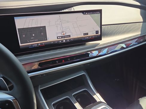 Certified 2023 BMW 740i RWD image 24