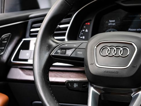 Used 2022 Audi Q8 Premium Plus w/ Premium Plus Package image 21