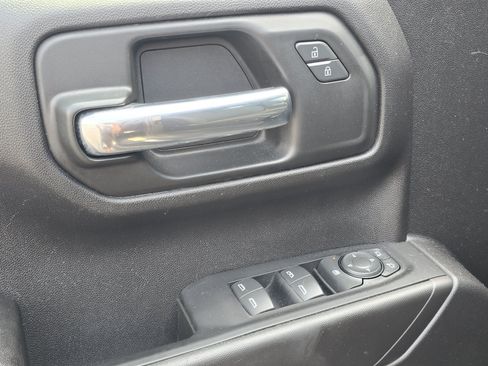 Used 2022 Chevrolet Silverado 1500 Custom w/ LPO, Dark Essentials Package AWD/4WD image 30