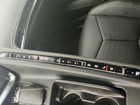 Used 2024 Chevrolet Corvette Z06 image 23