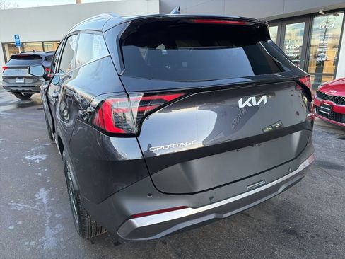 Used 2026 Kia Sportage EX AWD/4WD image 9