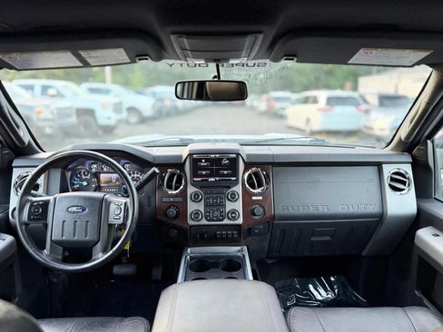 Used 2013 Ford F250 Lariat w/ Chrome Pkg AWD/4WD image 22
