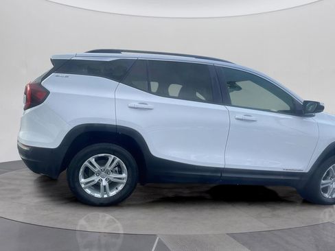 Used 2022 GMC Terrain SLE w/ Driver Convenience Package image 23