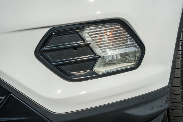 Used 2018 Ford Escape SE w/ SE Sport Appearance Package AWD/4WD image 13
