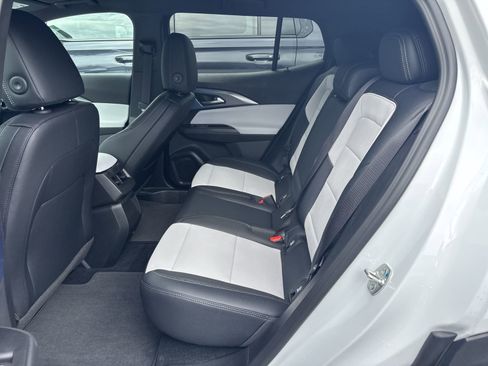 New 2026 Chevrolet Equinox EV LT image 24