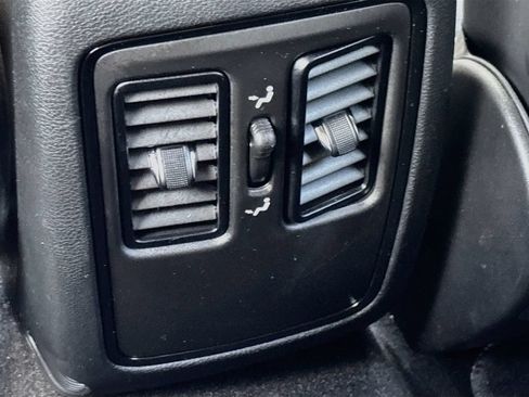 Used 2025 Dodge Durango GT w/ Blacktop Package RWD image 26